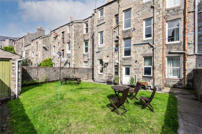 Aberdeen Haven In Aberdeen City Center Bagian luar foto